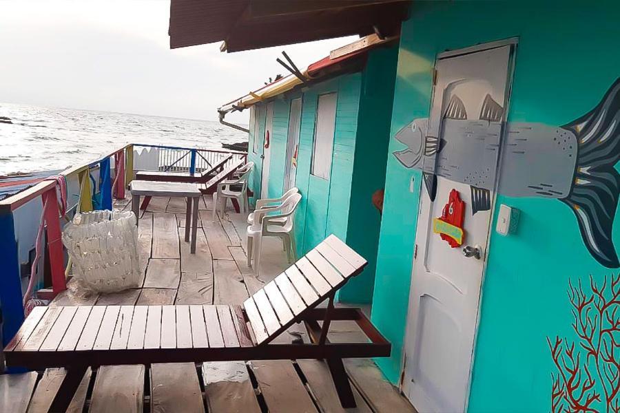 ホテル Puerto Caracol ムクラ島 エクステリア 写真