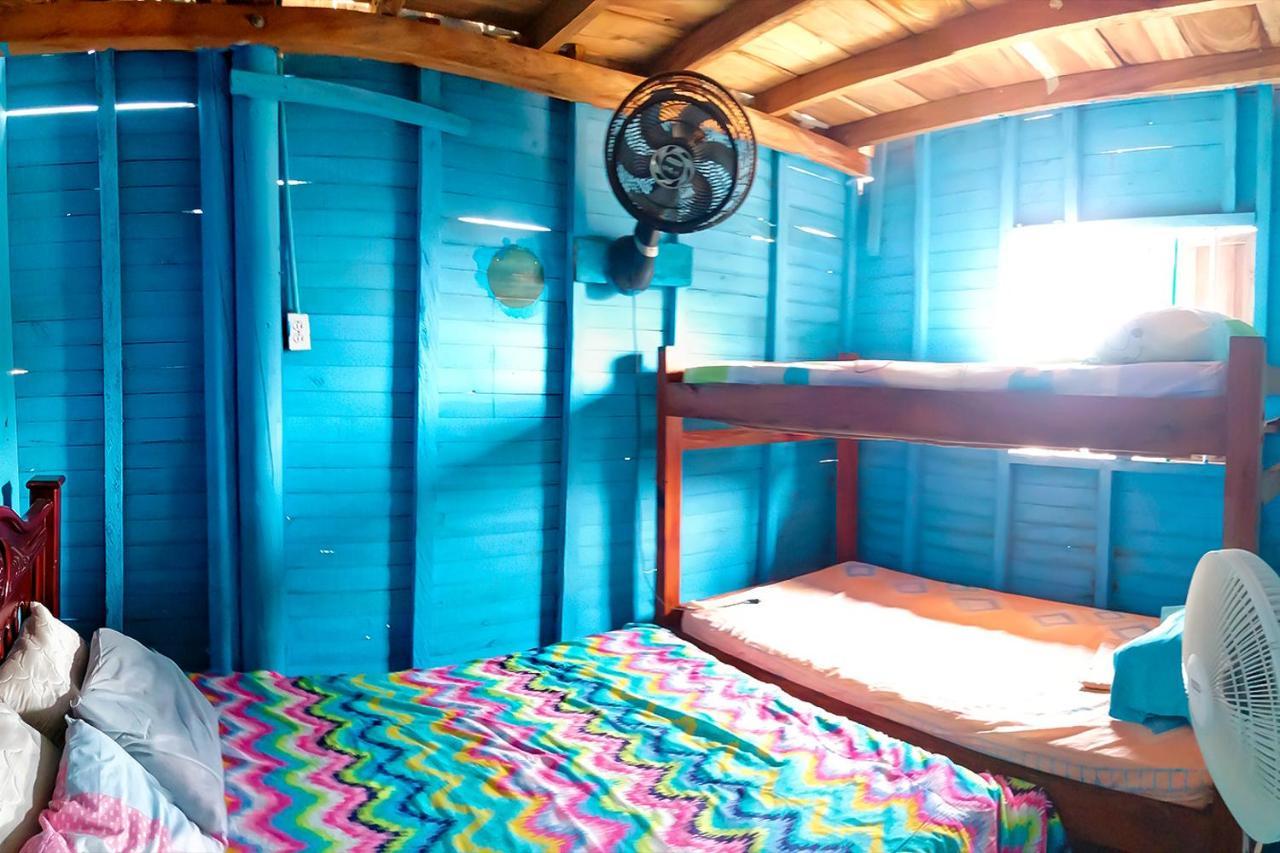 ホテル Puerto Caracol ムクラ島 エクステリア 写真