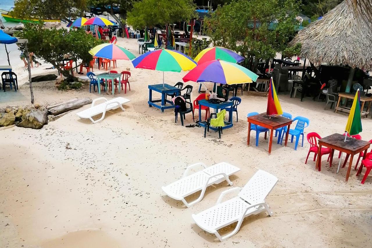 ホテル Puerto Caracol ムクラ島 エクステリア 写真