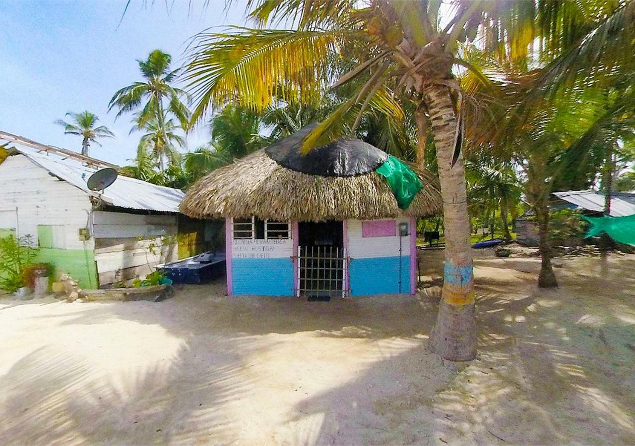 ホテル Puerto Caracol ムクラ島 エクステリア 写真